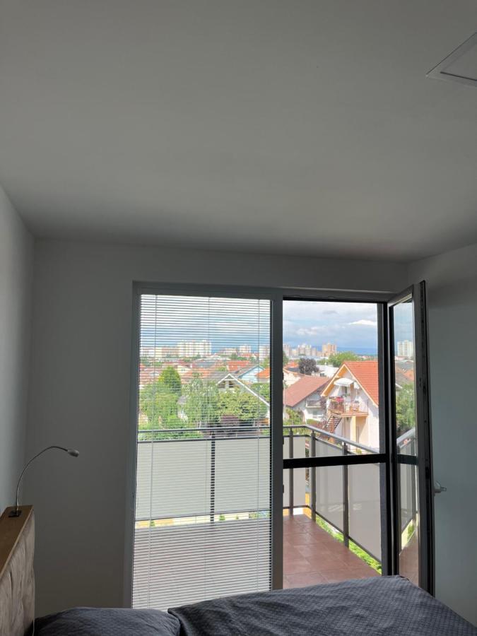 Apartment Sun Lakes - Sever Senec Exteriör bild